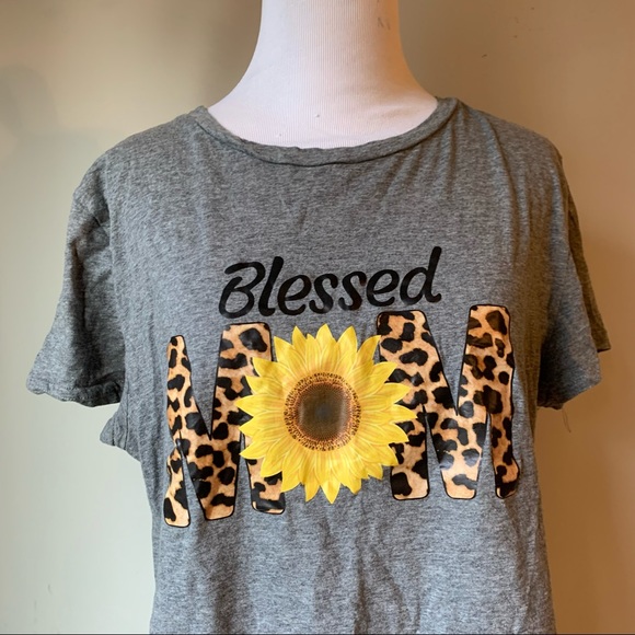 DONATING SOON!🖤S/M Blessed MOM Leopard Cheetah Sunflower Graphic Tee 100% Cotton - Picture 3 of 7